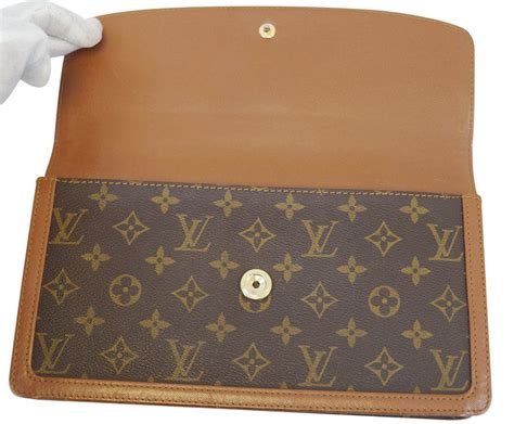 vintage Louis Vuitton clutch purse